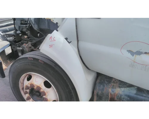FORD F650SD (SUPER DUTY) FENDER EXTENSION