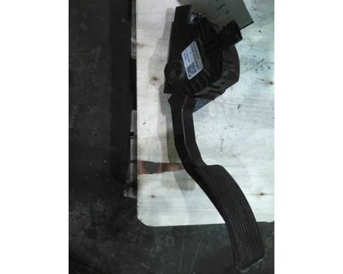 FORD F650SD (SUPER DUTY) FOOT PEDAL