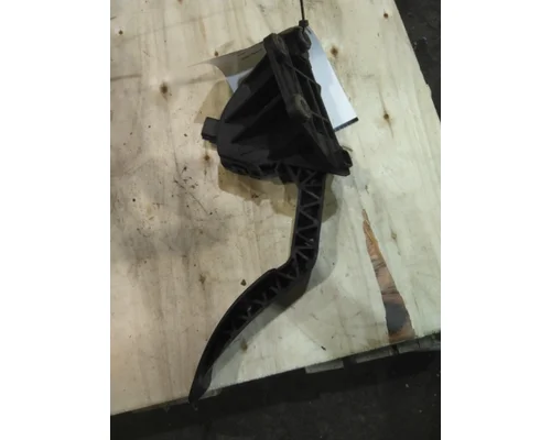 FORD F650SD (SUPER DUTY) FOOT PEDAL