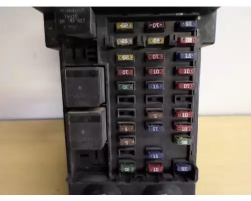 FORD F650SD (SUPER DUTY) FUSE BOX