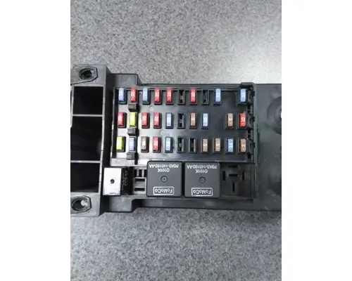 FORD F650SD (SUPER DUTY) FUSE BOX