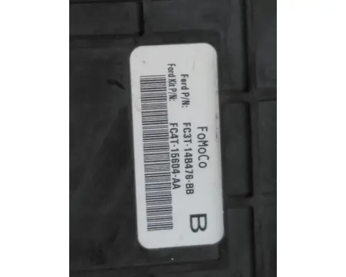 FORD F650SD (SUPER DUTY) FUSE BOX