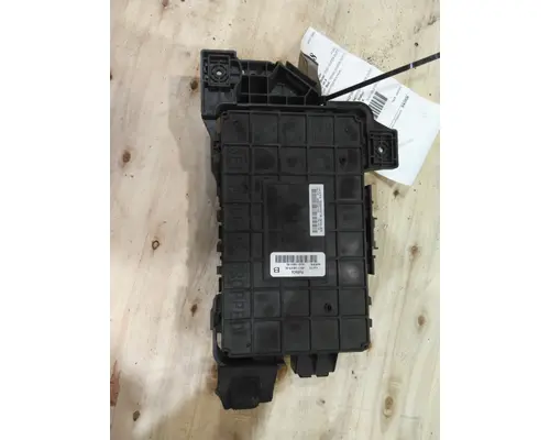 FORD F650SD (SUPER DUTY) FUSE BOX