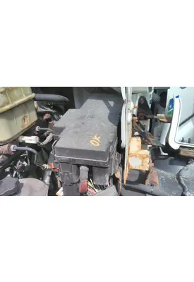 FORD F650SD (SUPER DUTY) FUSE BOX