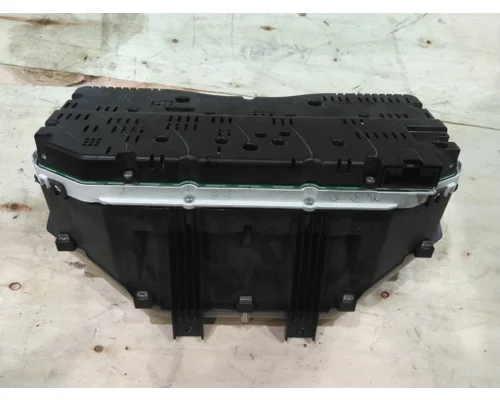FORD F650SD (SUPER DUTY) GAUGE CLUSTER