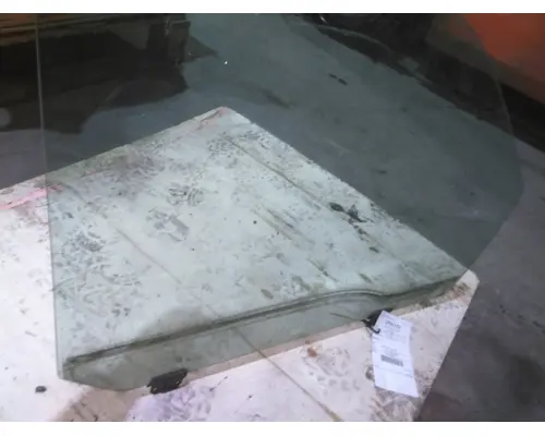 FORD F650SD (SUPER DUTY) GLASS, DOOR, FRONT