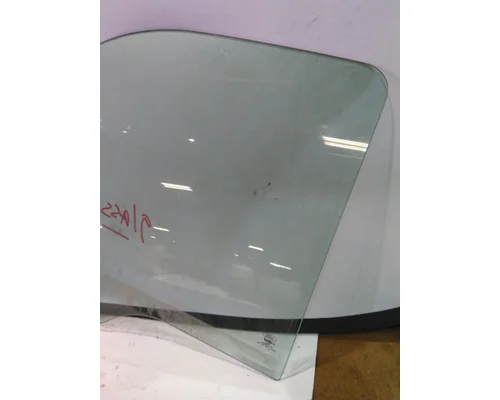 FORD F650SD (SUPER DUTY) GLASS, DOOR, FRONT