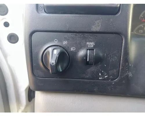 FORD F650SD (SUPER DUTY) HEADLAMP SWITCH