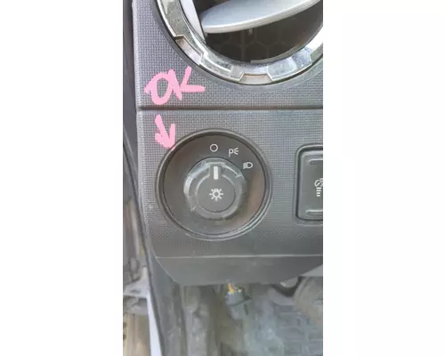 FORD F650SD (SUPER DUTY) HEADLAMP SWITCH