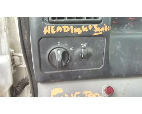 FORD F650SD (SUPER DUTY) HEADLAMP SWITCH