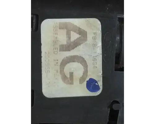 FORD F650SD (SUPER DUTY) HEADLAMP SWITCH