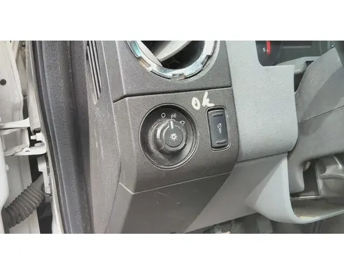 FORD F650SD (SUPER DUTY) HEADLAMP SWITCH