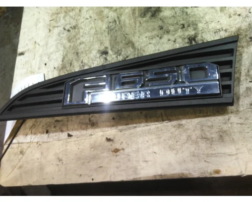 FORD F650SD (SUPER DUTY) HOOD ORNAMENT