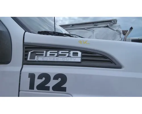 FORD F650SD (SUPER DUTY) HOOD ORNAMENT