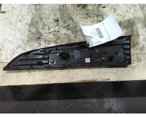 FORD F650SD (SUPER DUTY) HOOD ORNAMENT