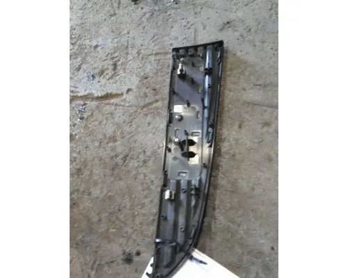 FORD F650SD (SUPER DUTY) HOOD ORNAMENT