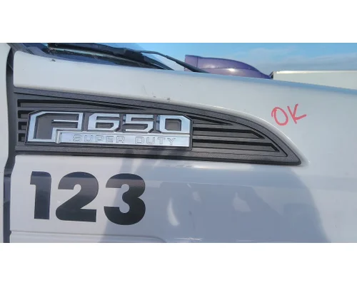 FORD F650SD (SUPER DUTY) HOOD ORNAMENT