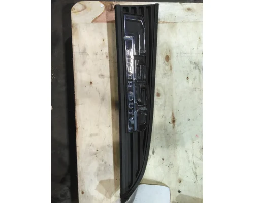 FORD F650SD (SUPER DUTY) HOOD ORNAMENT