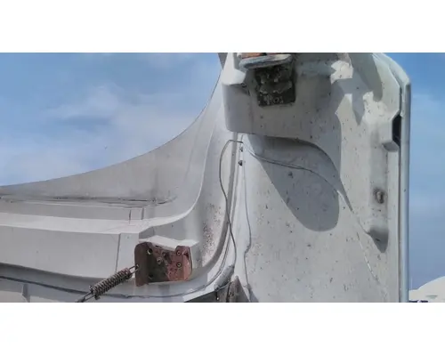 FORD F650SD (SUPER DUTY) HOOD