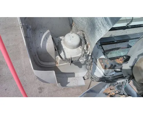 FORD F650SD (SUPER DUTY) HOOD