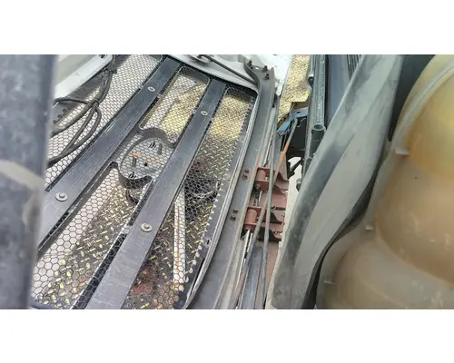 FORD F650SD (SUPER DUTY) HOOD