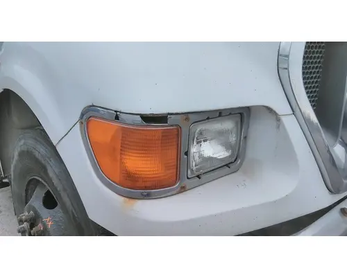 FORD F650SD (SUPER DUTY) HOOD