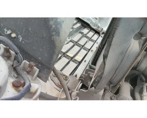 FORD F650SD (SUPER DUTY) HOOD