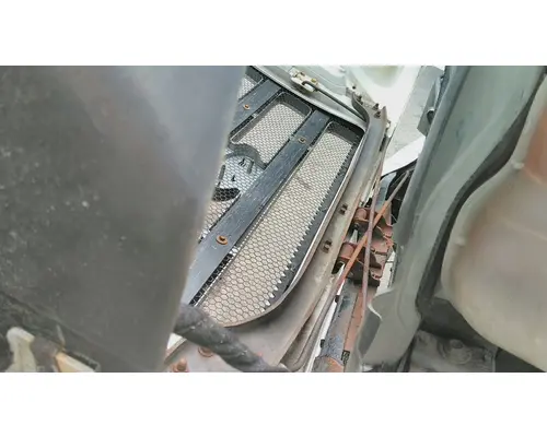 FORD F650SD (SUPER DUTY) HOOD