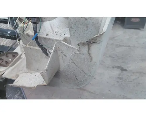 FORD F650SD (SUPER DUTY) HOOD
