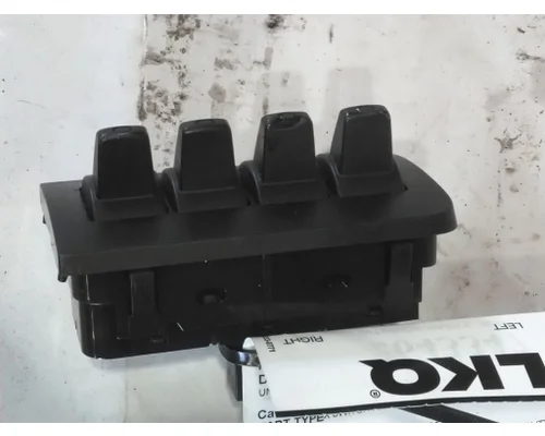 FORD F650SD (SUPER DUTY) INTERIOR PARTS, MISC.