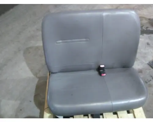 FORD F650SD (SUPER DUTY) SEAT, FRONT