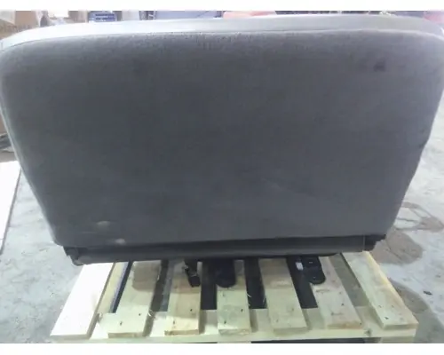 FORD F650SD (SUPER DUTY) SEAT, FRONT