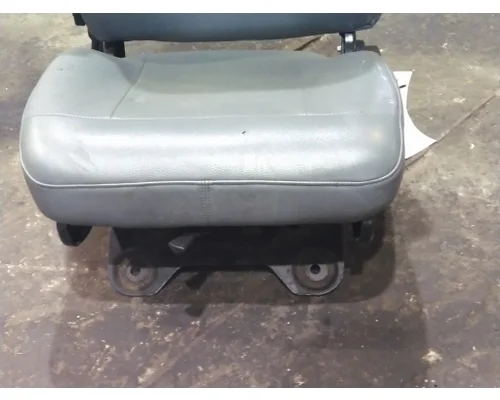 FORD F650SD (SUPER DUTY) SEAT, FRONT