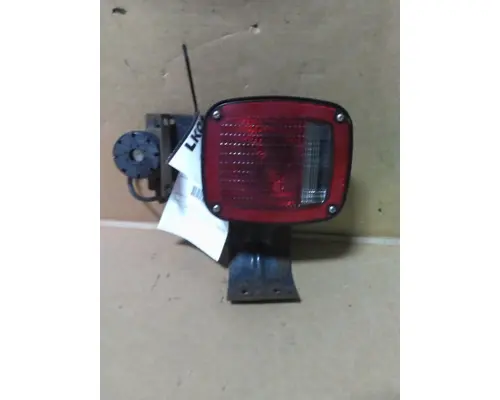 FORD F650SD (SUPER DUTY) STOP TURN TAIL LAMP