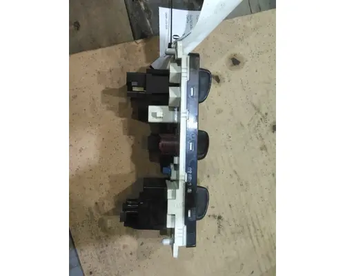 FORD F650SD (SUPER DUTY) TEMPERATURE CONTROL