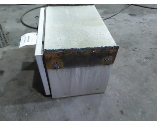 FORD F650SD (SUPER DUTY) TOOL BOX