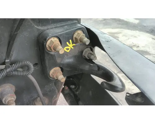 FORD F650SD (SUPER DUTY) TOW HOOK