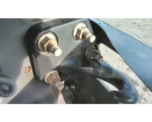 FORD F650SD (SUPER DUTY) TOW HOOK