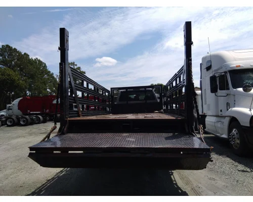 FORD F650SD (SUPER DUTY) WHOLE TRUCK FOR RESALE