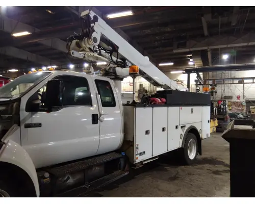 FORD F650SD (SUPER DUTY) WHOLE TRUCK FOR RESALE