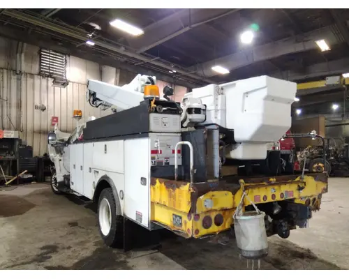 FORD F650SD (SUPER DUTY) WHOLE TRUCK FOR RESALE