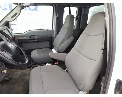 FORD F650SD (SUPER DUTY) WHOLE TRUCK FOR RESALE