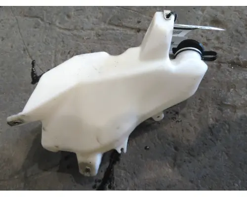 FORD F650SD (SUPER DUTY) WINDSHIELD WASHER RESERVOIR