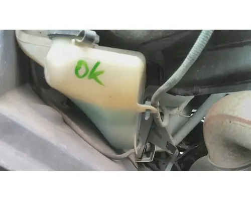 FORD F650SD (SUPER DUTY) WINDSHIELD WASHER RESERVOIR