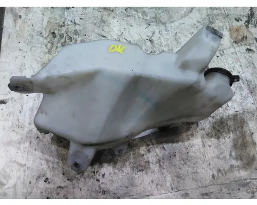 FORD F650SD (SUPER DUTY) WINDSHIELD WASHER RESERVOIR