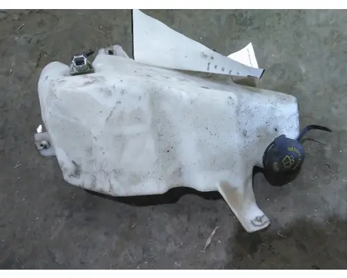 FORD F650SD (SUPER DUTY) WINDSHIELD WASHER RESERVOIR