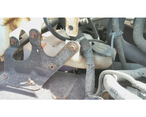 FORD F650SD (SUPER DUTY) WINDSHIELD WASHER RESERVOIR