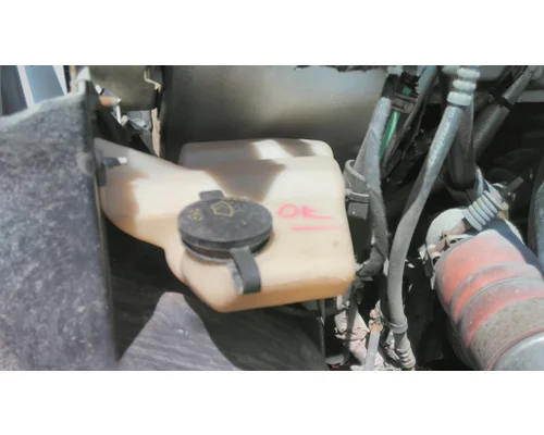 FORD F650SD (SUPER DUTY) WINDSHIELD WASHER RESERVOIR