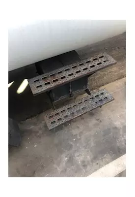 FORD F650 Battery Box/Tray