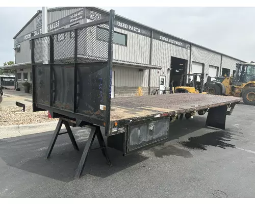 FORD F650 Box  Bed